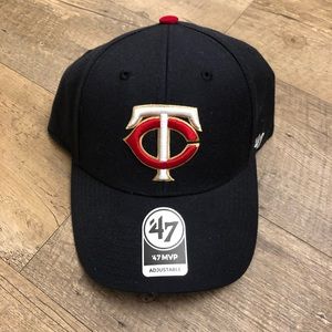 NWT Minnesota Twins Velcro baseball hat.